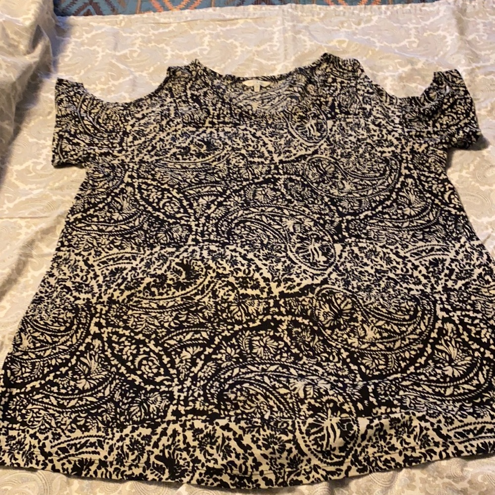 Lucky Brand cold shoulder long tee top